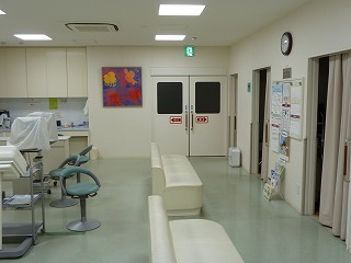 医療法人　桐渕眼科　診察室前