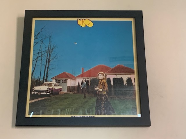 医療法人　桐渕眼科　診察室前